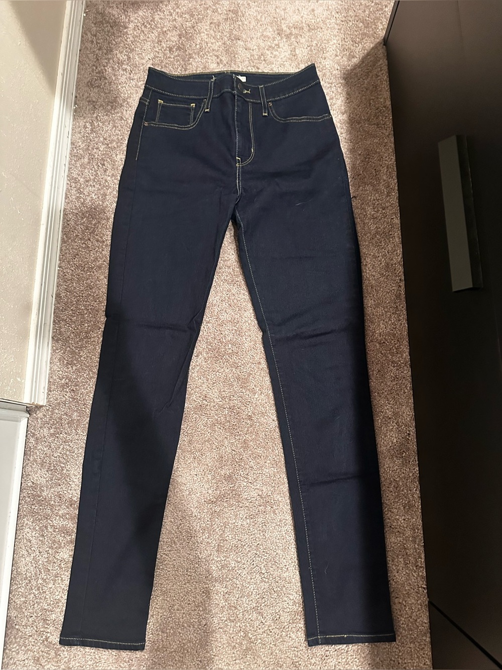 Levi's Dark Blue High Rise Jeans Size 27 0614